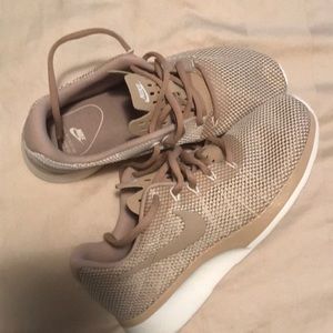 Nike Shoes size 6.5